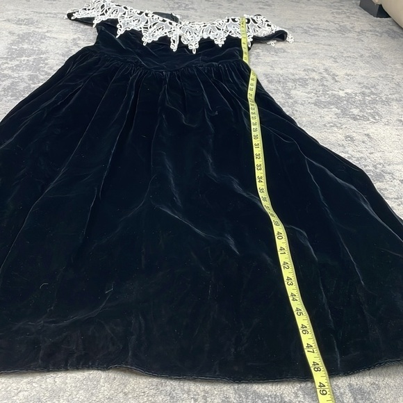 Vintage Velvet V Waist Midi Dress Lace Collar Off the Shoulder Black - Picture 10 of 12